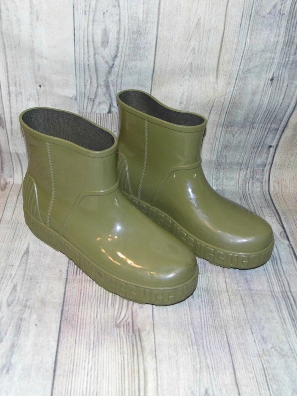 UGG Drizlita Olive Green Rubber Waterproof Boots Womens Size 10 (9)